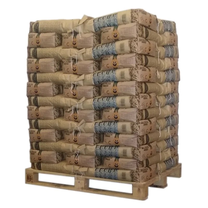 Bois-sec-palette-pellet-Belgique-14 Palette de Granulés Badger – 65 Sacs de 15 kg – 100 % Résineux Certifiés DINplus & ENplus A1 – Image 1
